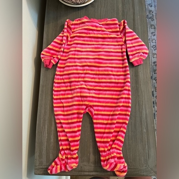 Petit Lem Lounge Baby Girls Footed Sleeper 6 Months Pink Red Orange Striped Dog - Picture 4 of 7